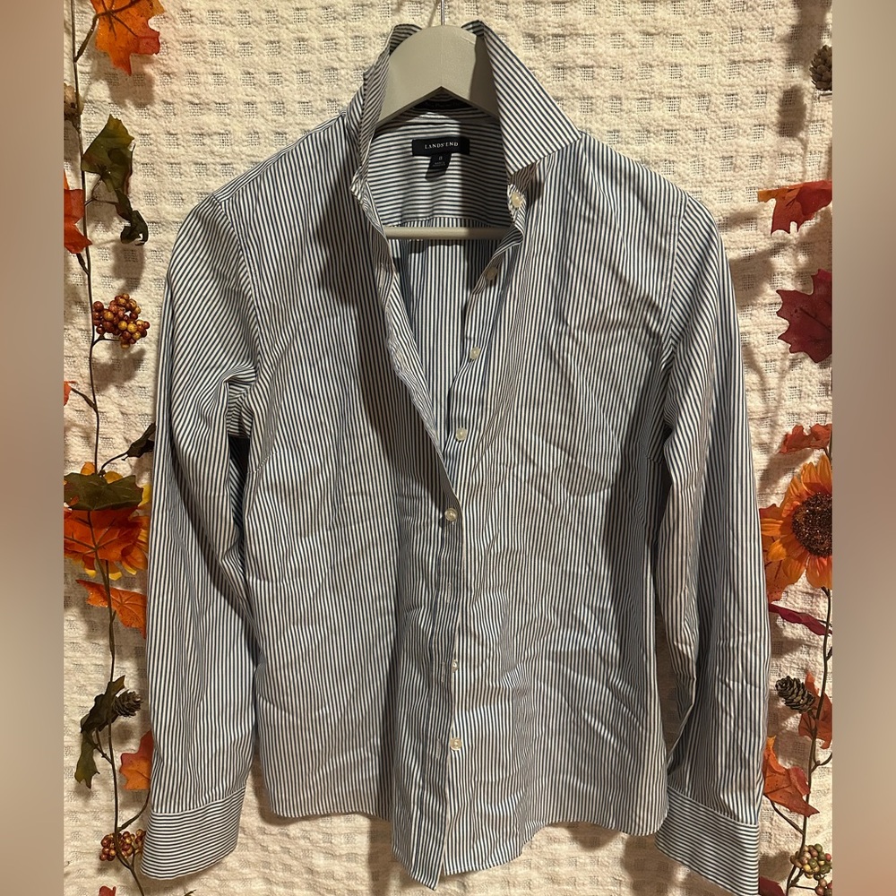 women's blouse size 8 blue and white striped